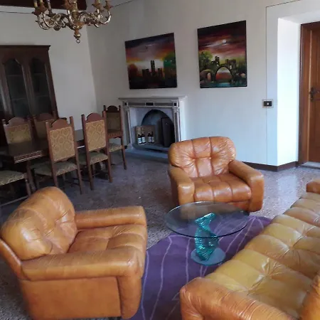 Habitación en casa particular La Galleria *